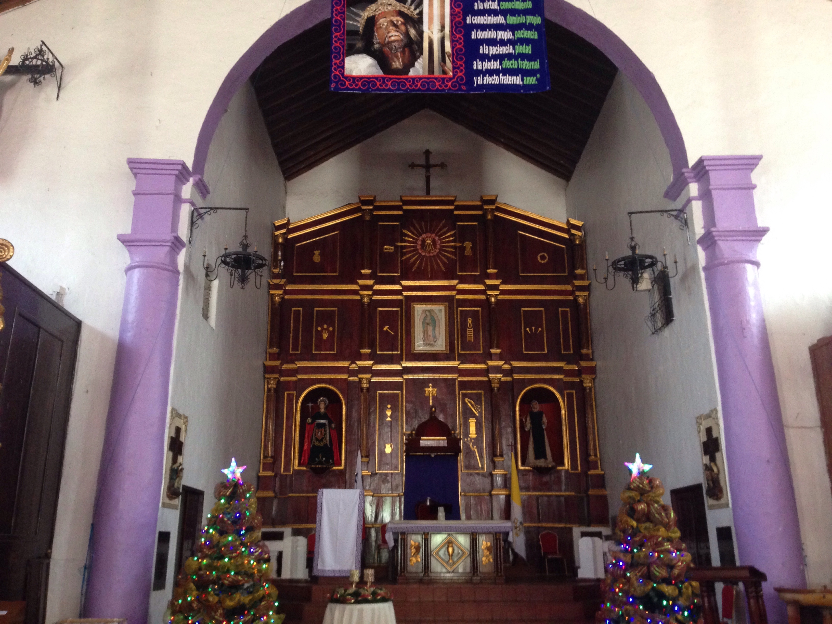 Interior of Iglesia de San Juan de Dios