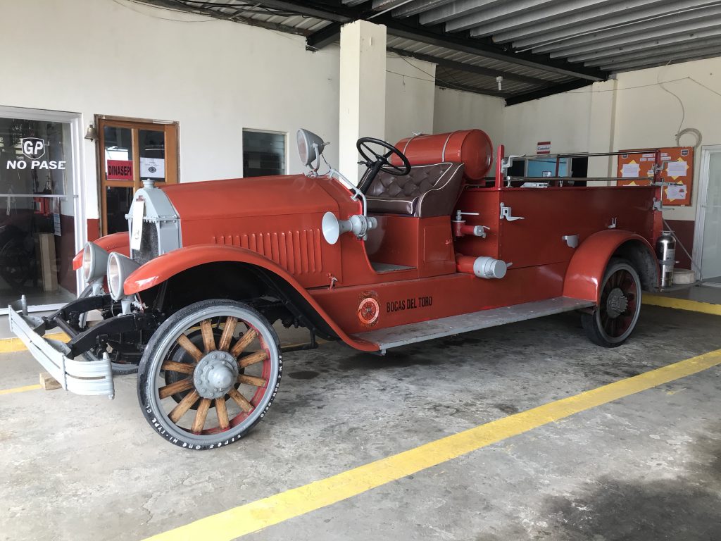 1900 Fire truck.