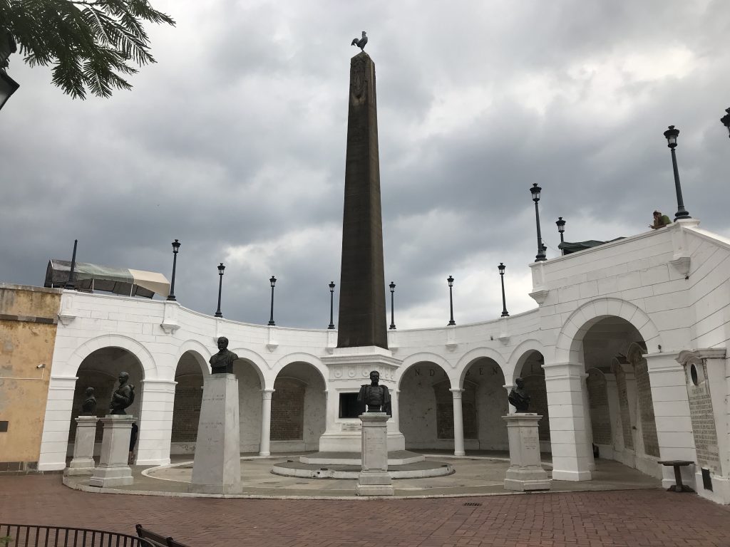 Memorial to the French at Casco Viejo